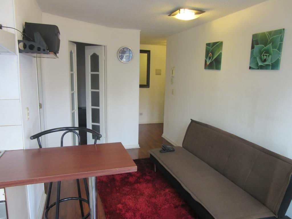 Departamento Paseo Bulnes Metro La Moneda Apartment Santiago Luaran gambar