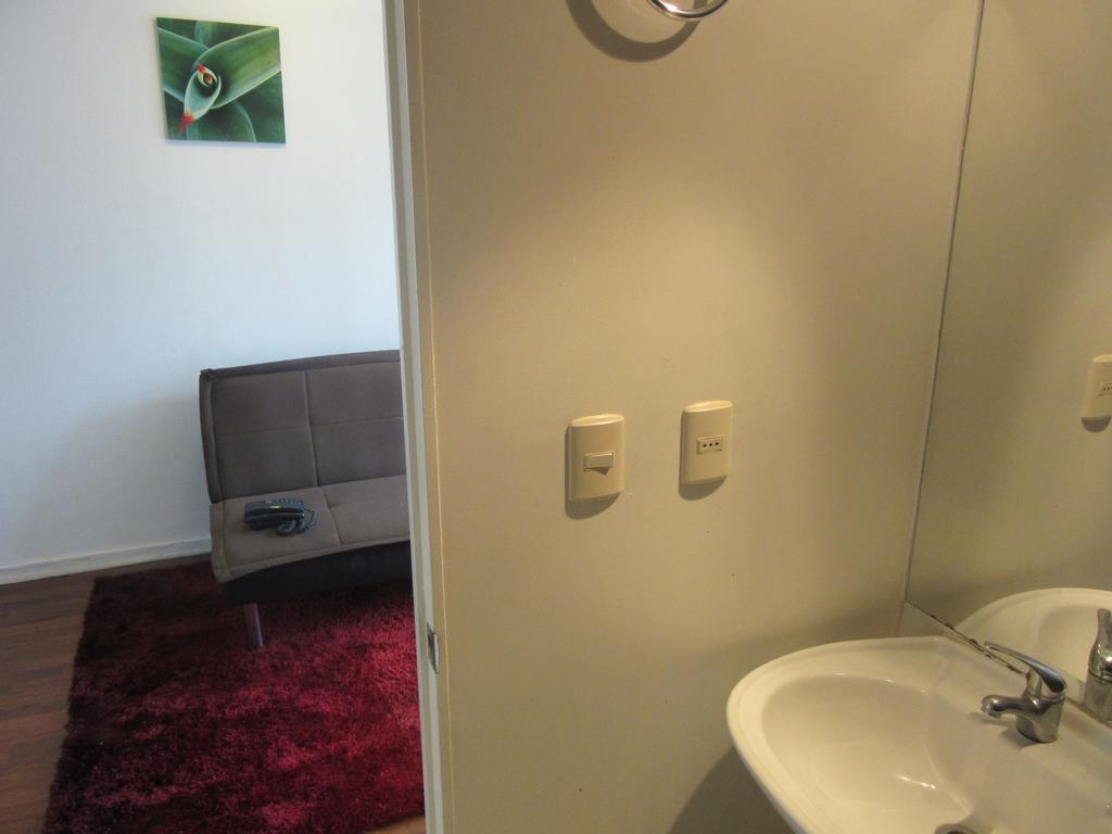 Departamento Paseo Bulnes Metro La Moneda Apartment Santiago Luaran gambar