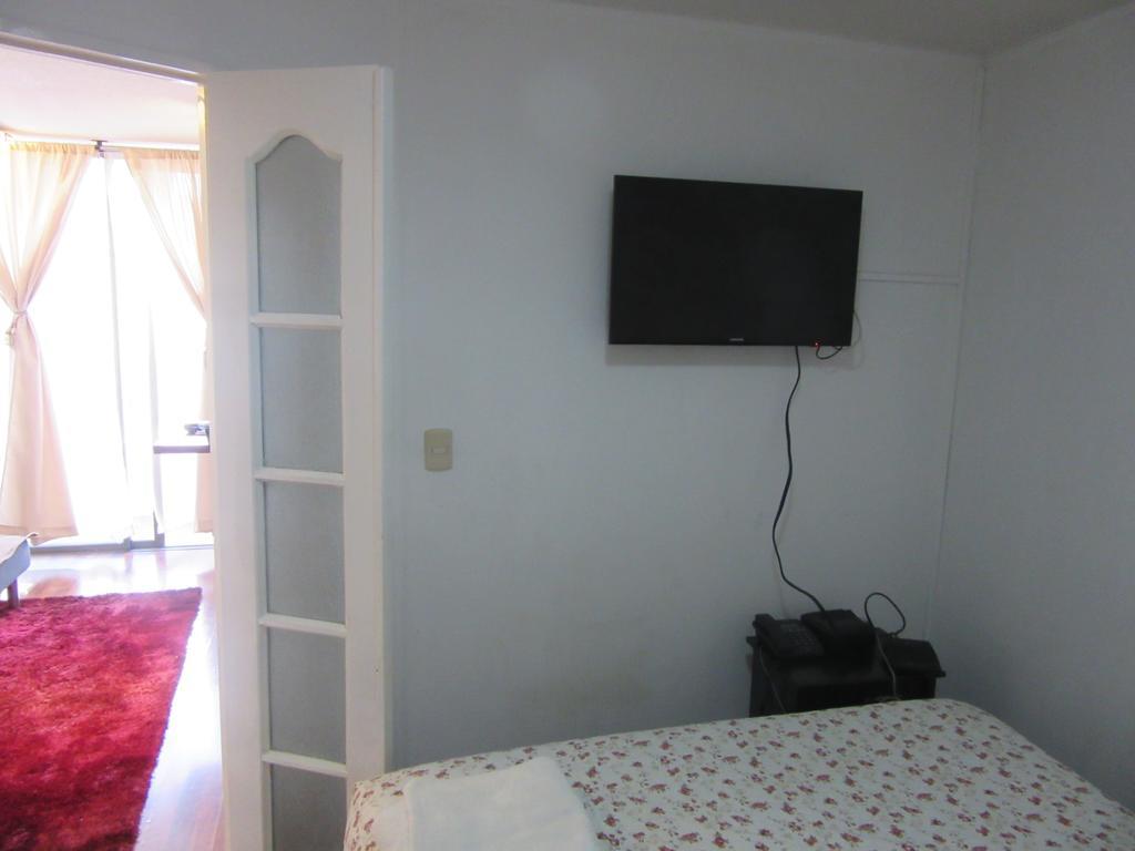 Departamento Paseo Bulnes Metro La Moneda Apartment Santiago Luaran gambar