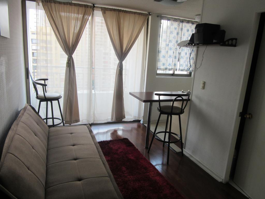Departamento Paseo Bulnes Metro La Moneda Apartment Santiago Luaran gambar